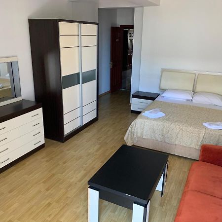 Prestige Hotel Batumi Exteriör bild